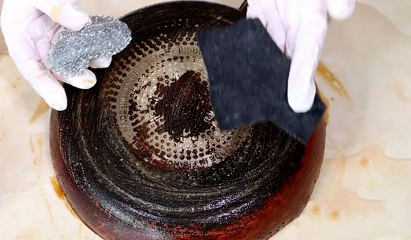 چطور بفهمیم تفلون ظرفمون خراب شده و نیاز به تعمیر داره؟